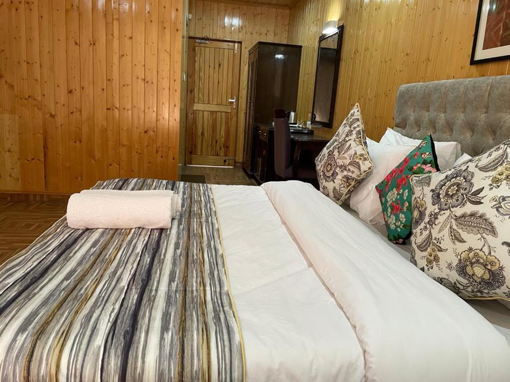 Snow Range Resort And Cottage Vashist Extérieur photo
