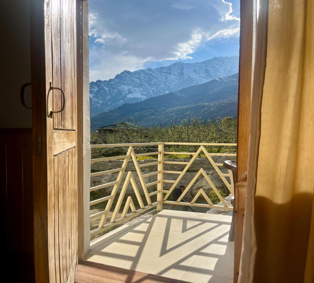 Snow Range Resort And Cottage Vashist Extérieur photo