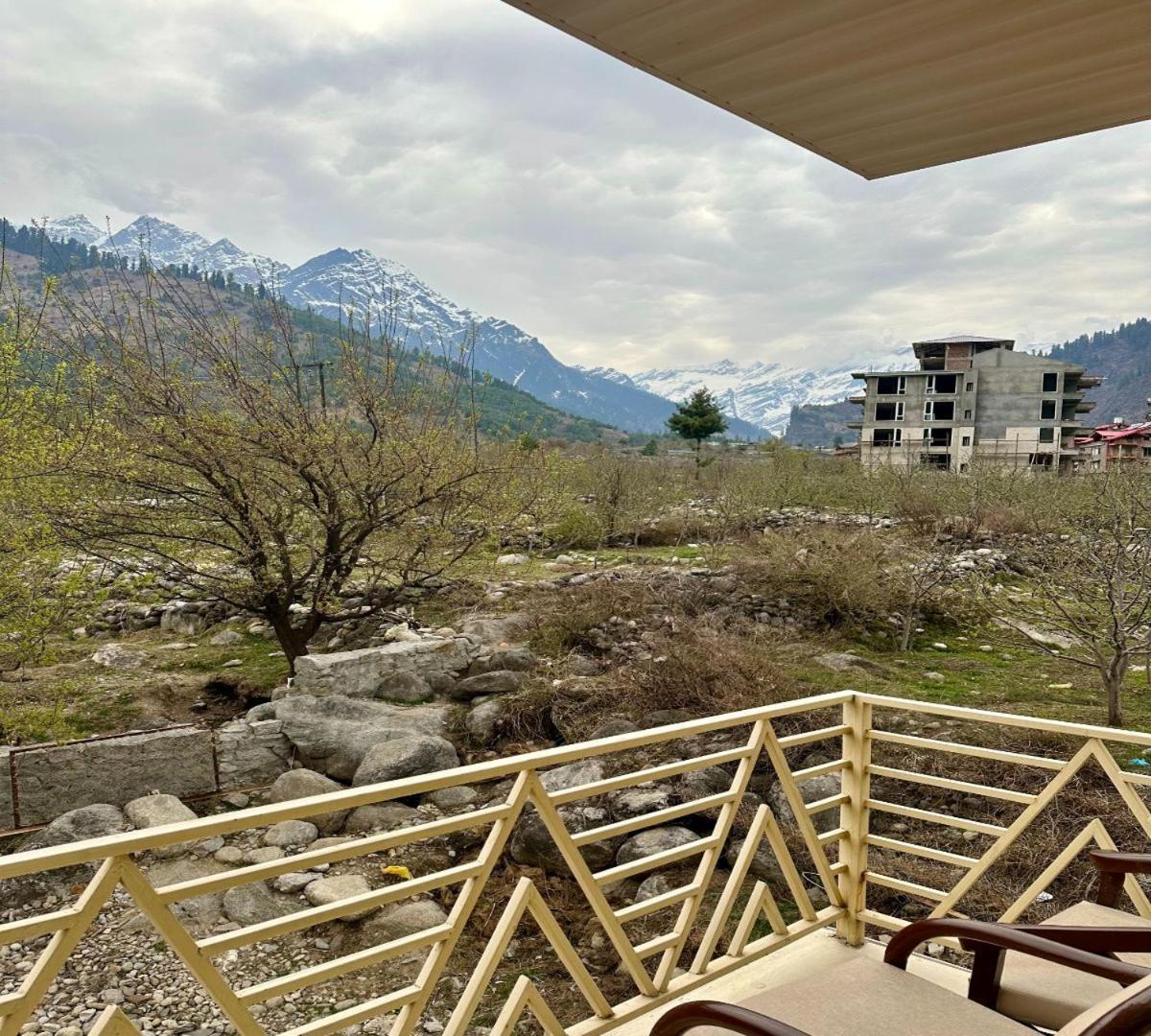 Snow Range Resort And Cottage Vashist Extérieur photo