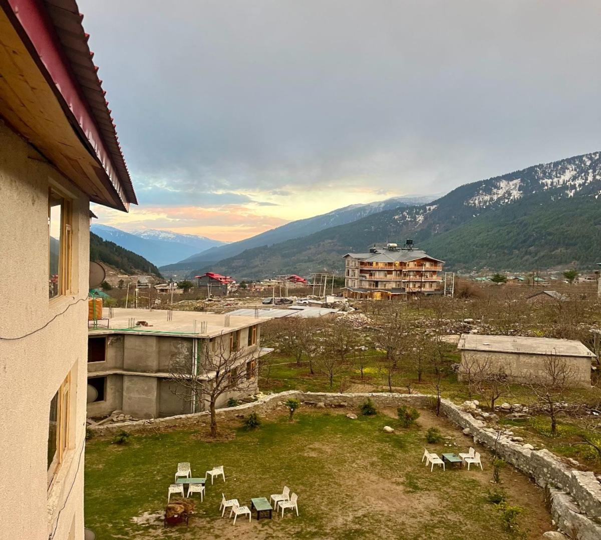 Snow Range Resort And Cottage Vashist Extérieur photo