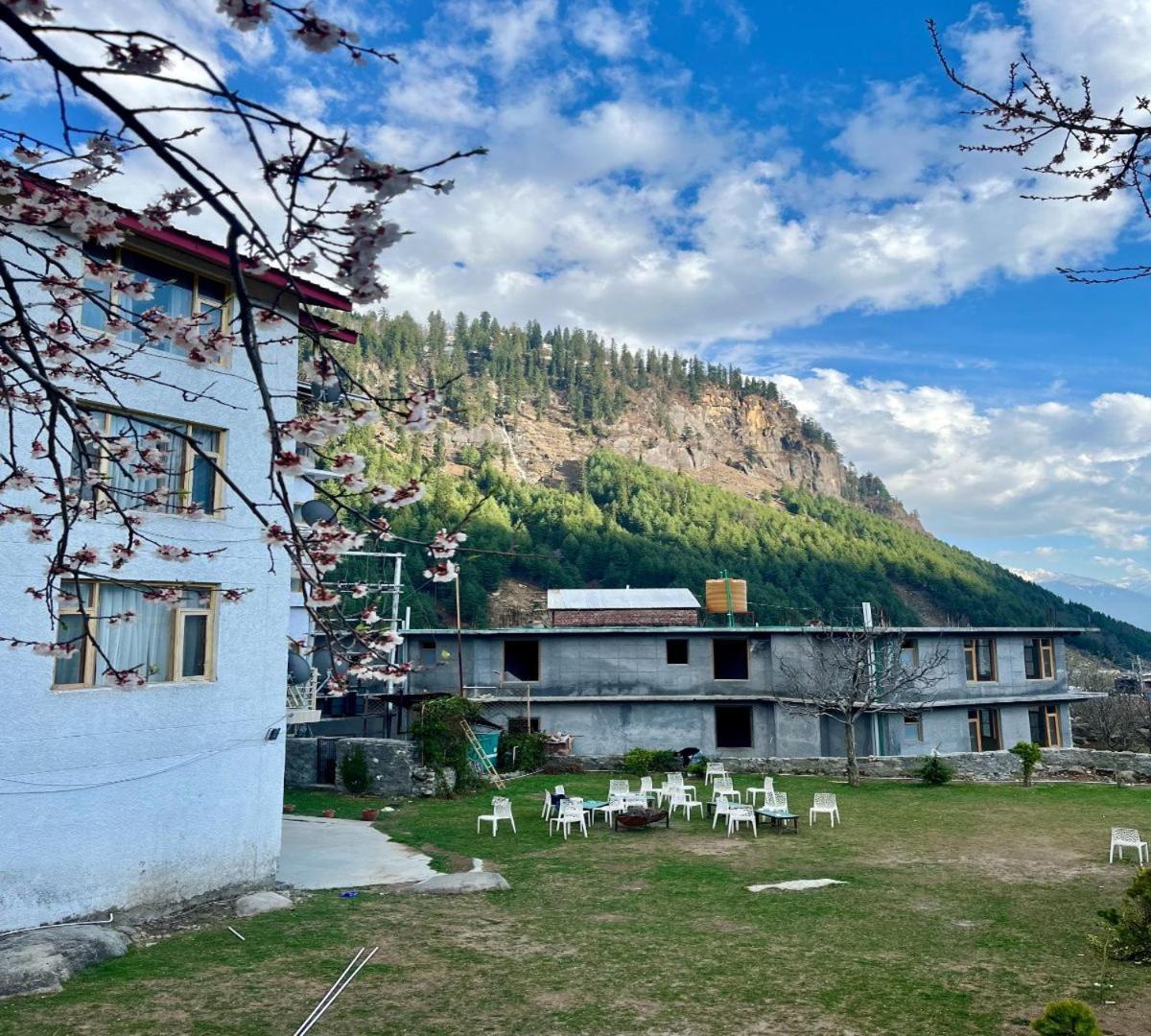 Snow Range Resort And Cottage Vashist Extérieur photo